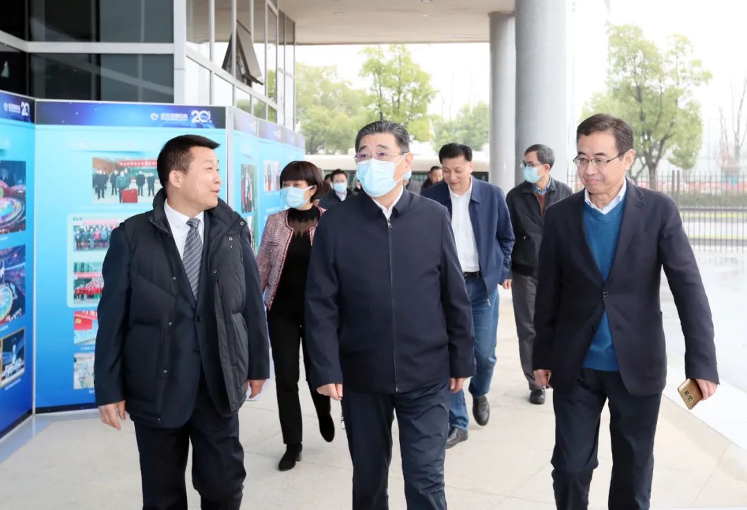 彭浩调研熊猫体育中心： 做擦亮“中国车谷”品牌的主力军