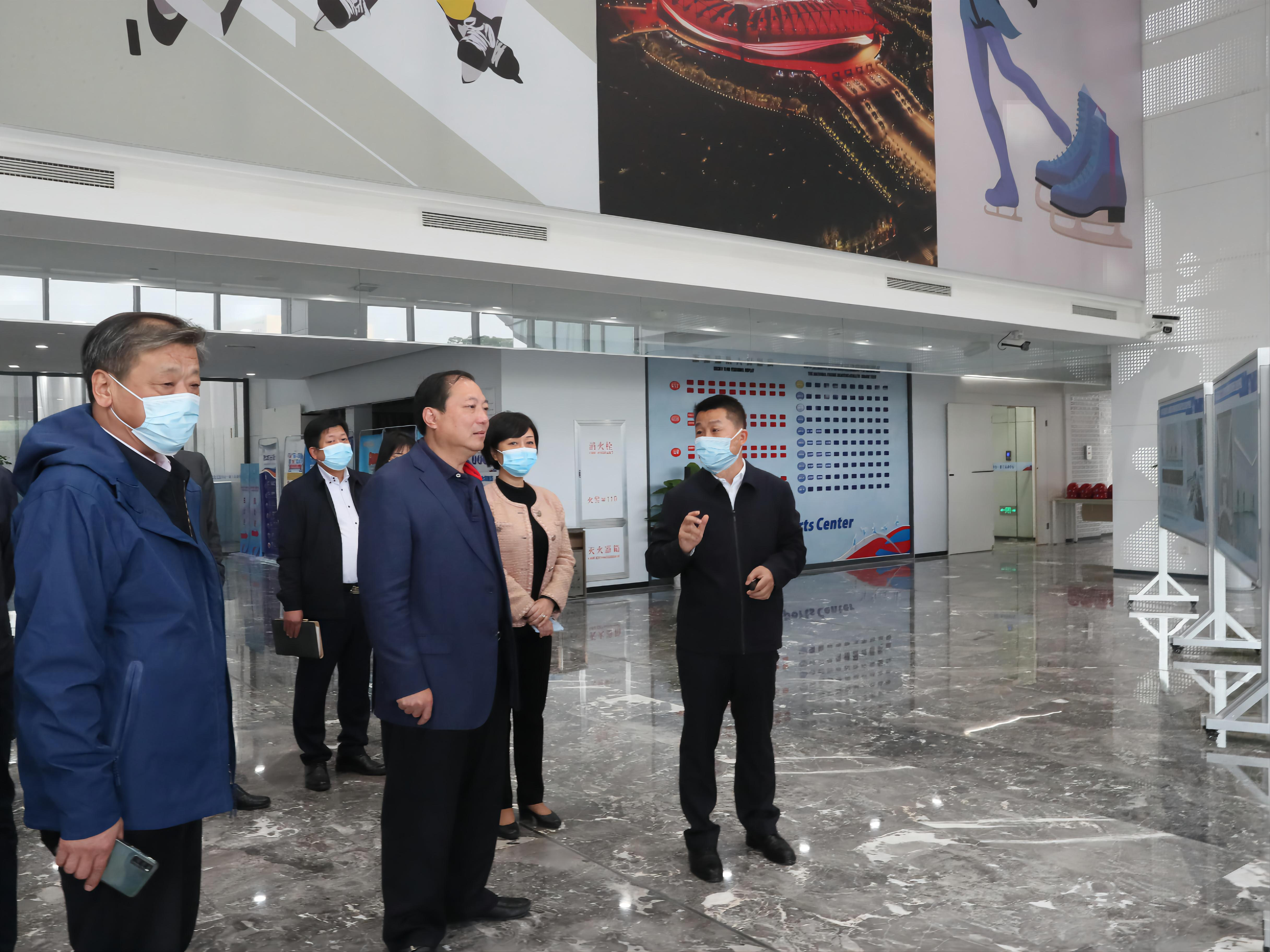 胡功民来公司调研第八届全国大众冰雪季武汉主会场启动仪式、赛事场馆筹备等工作