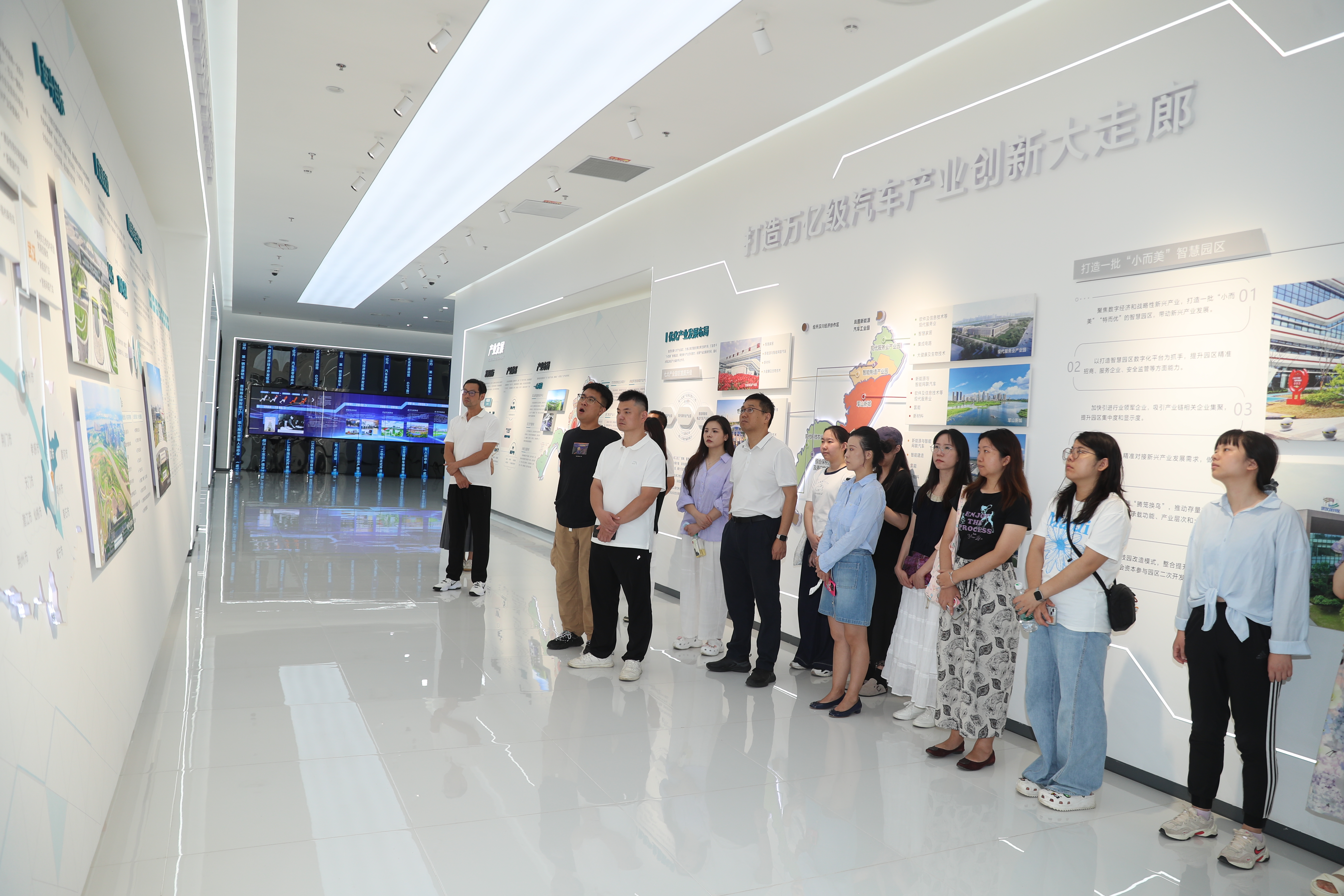 探寻工业文明 感受车谷魅力 | 集团职工参观中国车谷展示中心