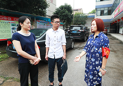 熊猫体育中心志愿者走进社区慰问留守儿童(图2)