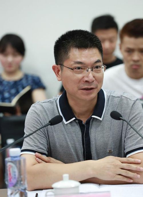 熊猫体育中心召开半年经济工作会(图3)