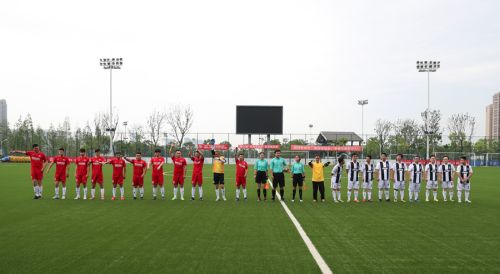 “东风本田杯”足球邀请赛开幕 车都绿茵队取得开门红