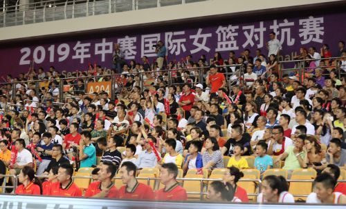 国际女篮对抗赛 中国队在熊猫体育中心战胜塞内加尔队(图6)