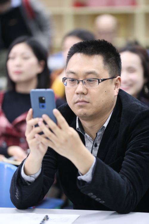 拿起手机当记者 ▏熊猫体育中心举办手机摄影专题培训(图4)