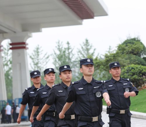 他为军运护航 ——记熊猫体育中心军运会主场馆安保负责人蒋龙(图4)