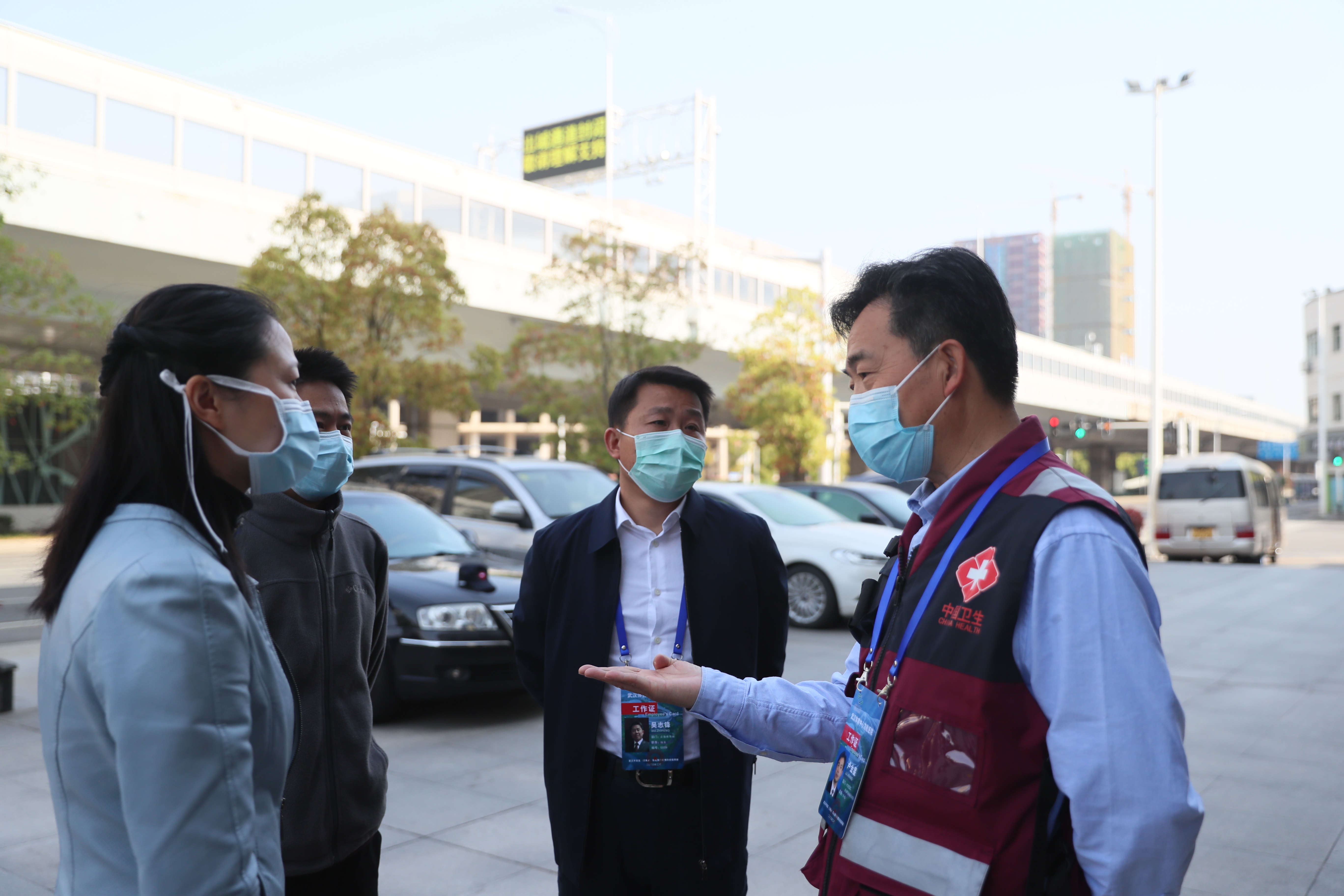 体育中心方舱医院管理小组慰问国家疾控中心援鄂团队(图6)