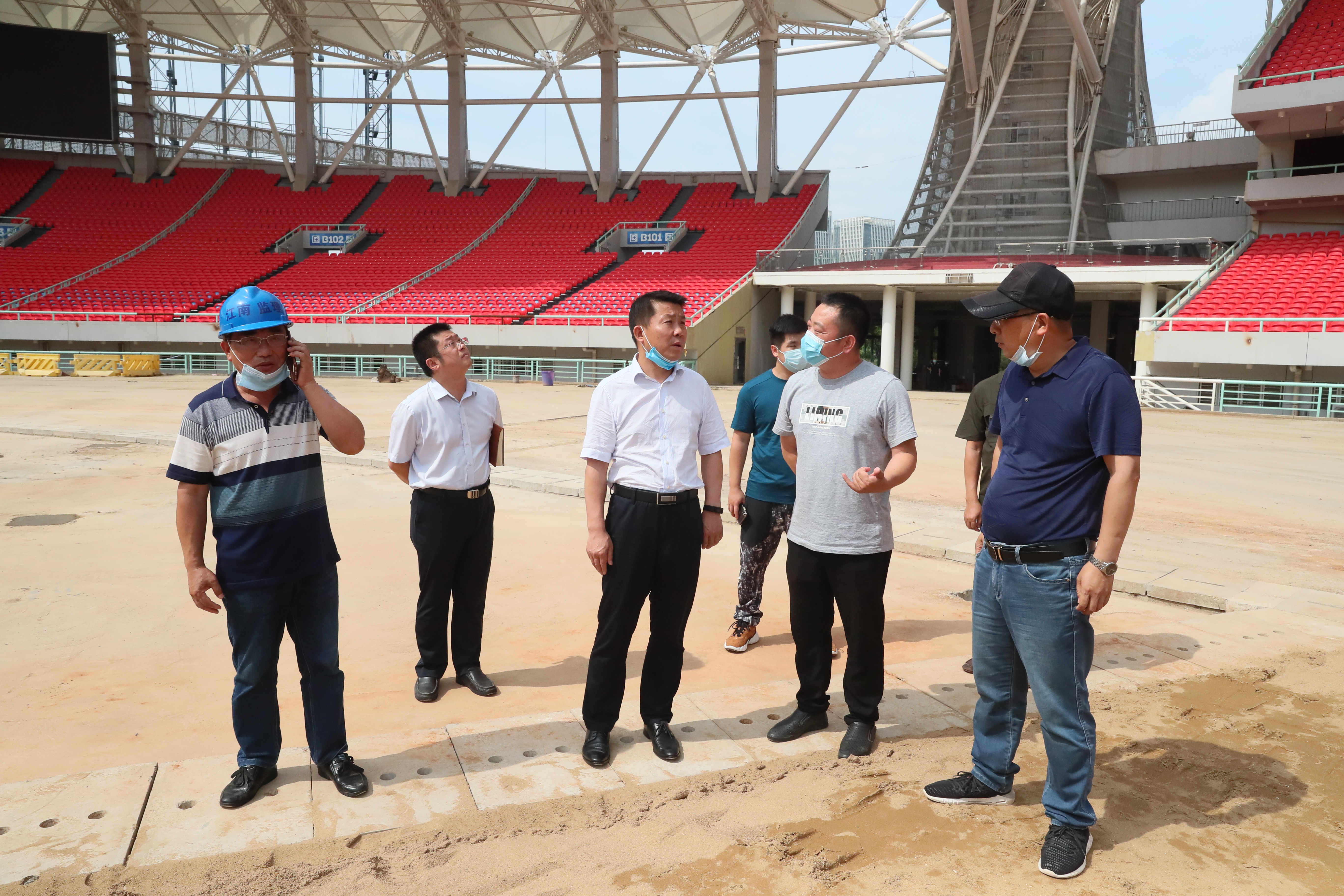 吴志锋检查军运会场馆续建恢复及开闭幕式临建拆除等项目进展情况