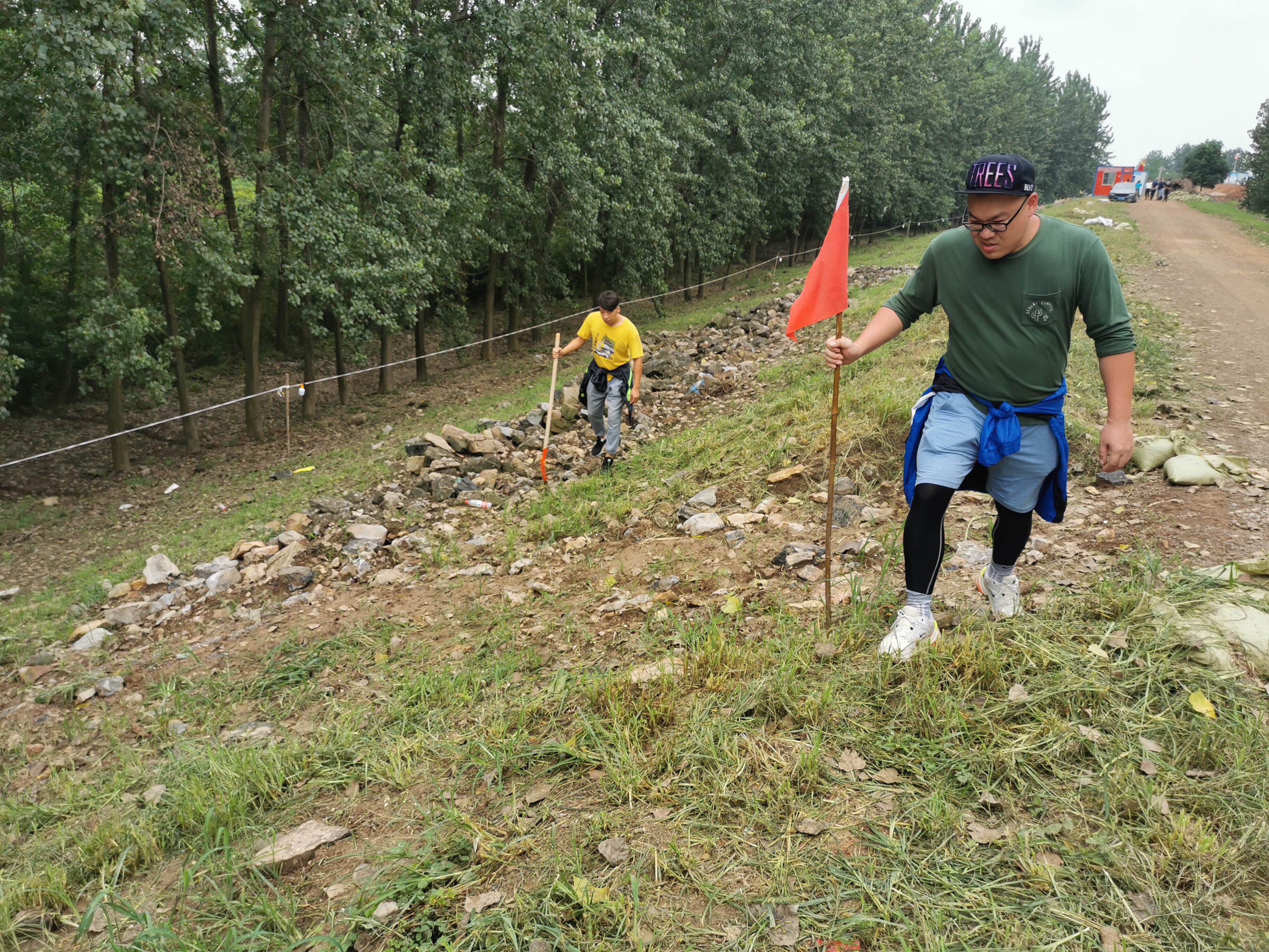王旗华慰问防汛抗洪突击队(图6)