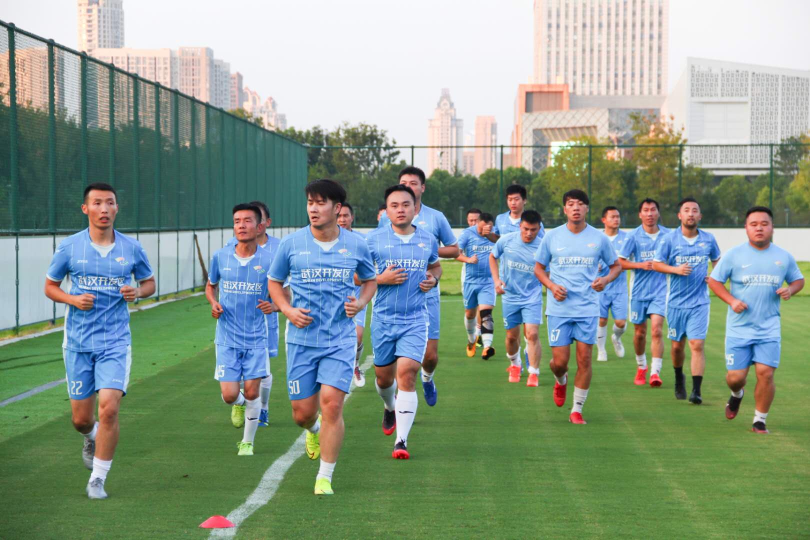 2020“长江杯”战火重燃 车都绿茵队即将荣耀出征(图1)