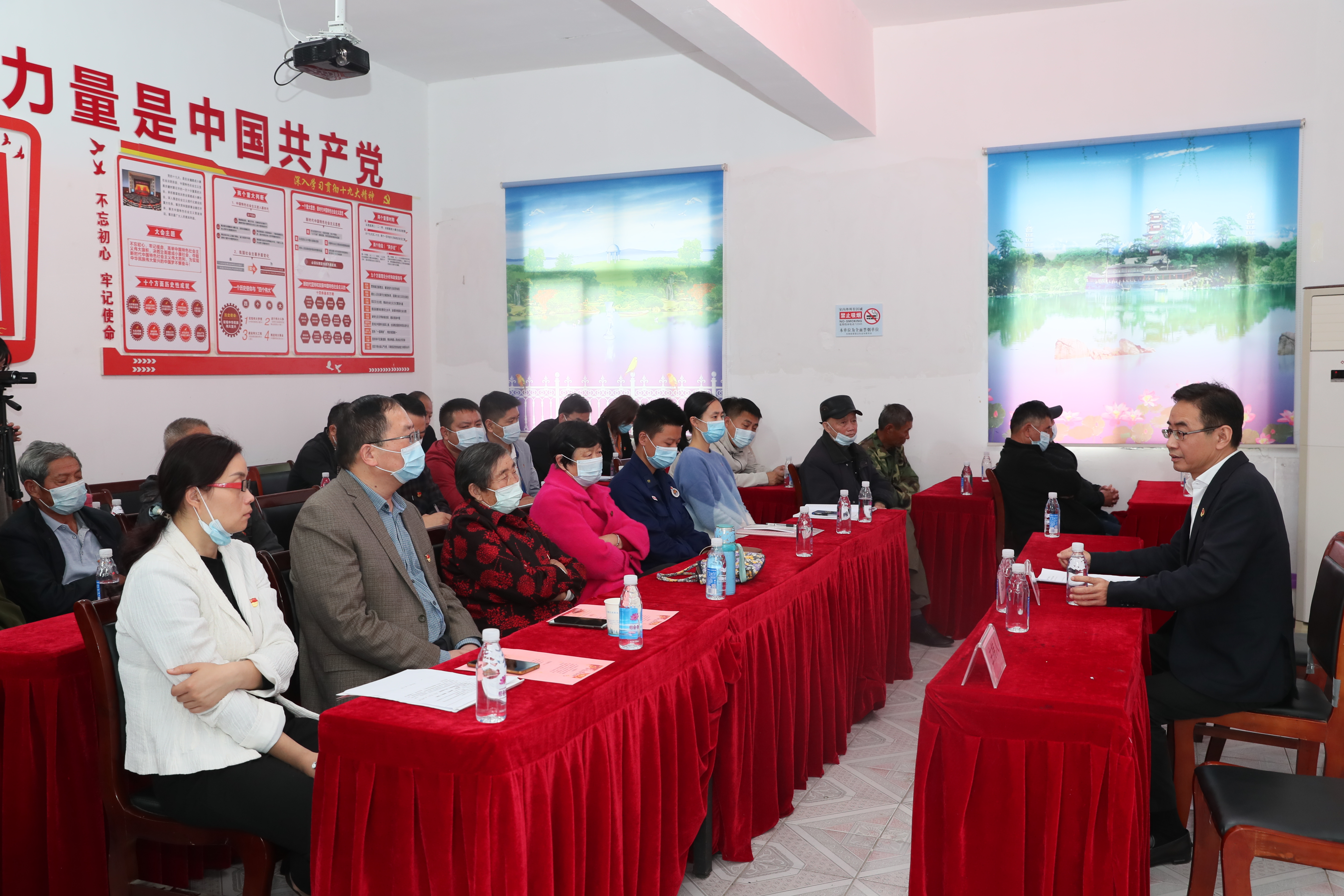 党建结对共建 熊猫体育中心和十八家社区联合开展主题党日活动(图1)