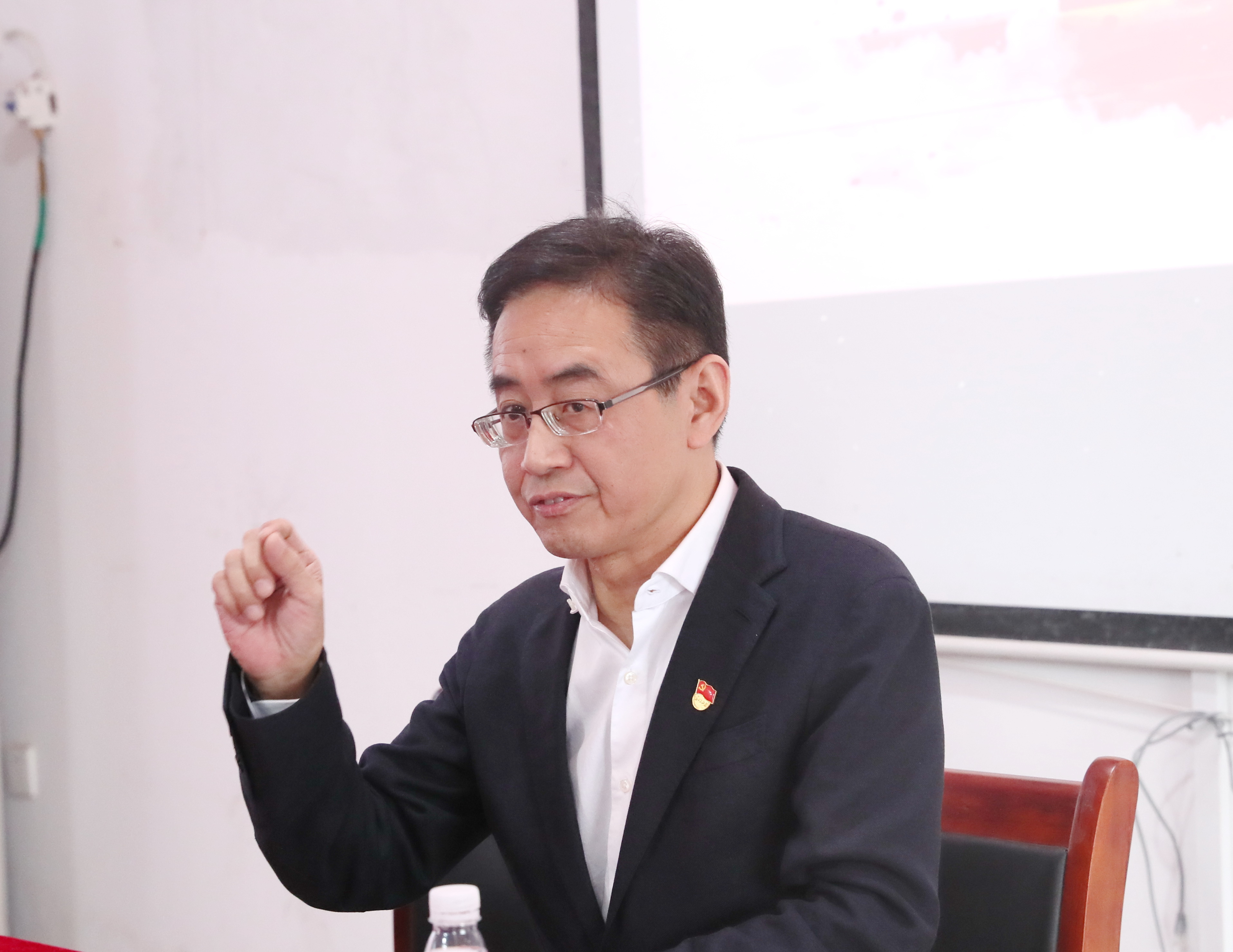 党建结对共建 熊猫体育中心和十八家社区联合开展主题党日活动(图5)